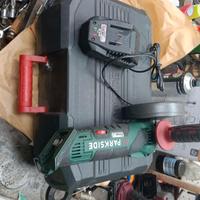 smerigliatrice a batteria Parkside 