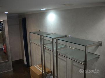 arredamento negozio acciaio