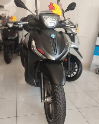 Piaggio Beverly 400 HPE SPORT S SATINATO NERO+2 AN