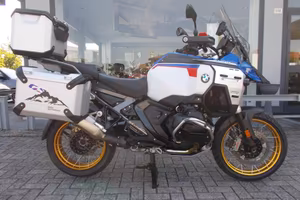 BMW R 1300 GS Adventure Trophy my25
