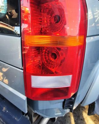 LAND ROVER DISCOVERY 2009 - STOP POSTERIORE DESTRO