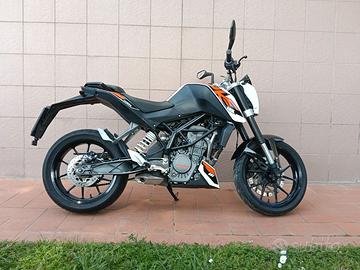 KTM Duke 125