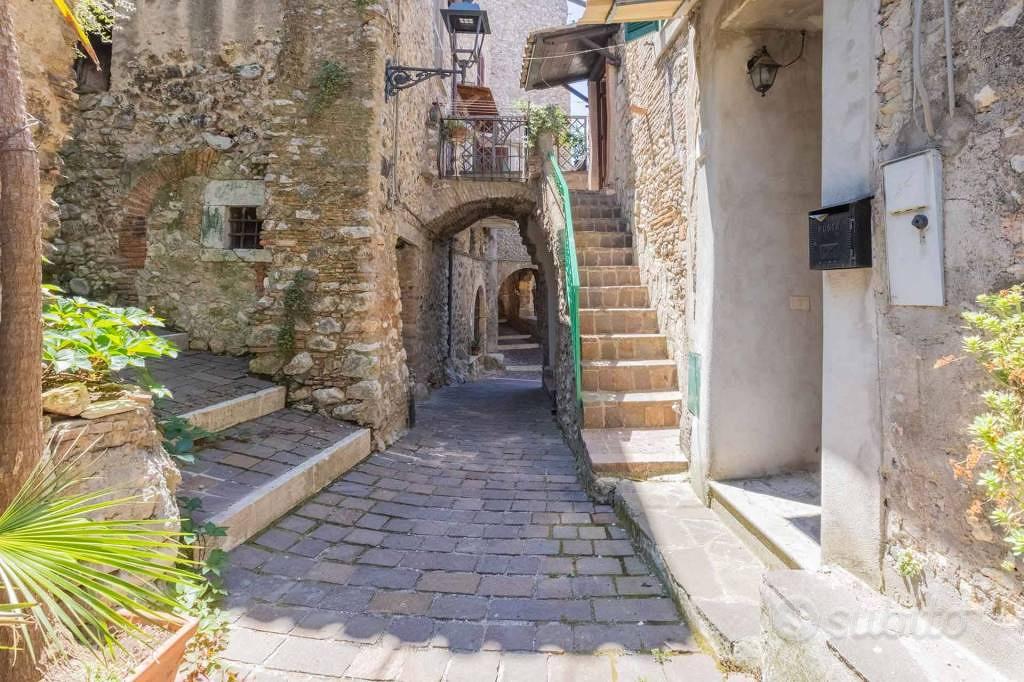 Apartment in Moricone, Roma Capitale - Altro