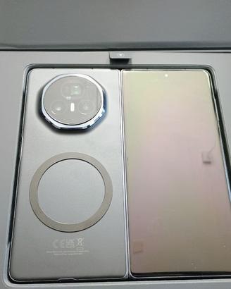 Honor Magic V3