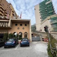 STRUTTURA mq 2.400 con piscina Via Montepellegrino