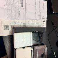 Motorola Razr 60 con scontrino