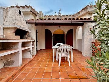 Villetta villaggio 'Mandorli' a 500 metri dal mare