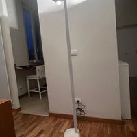 Lampada a piantana alogena