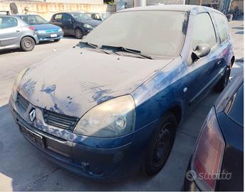 Ricambi RENAULT CLIO 1.2 benzina anno 2005