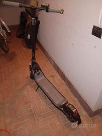 monopattino elettrico 