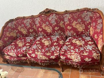 divano classico con poltrone