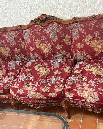 divano classico con poltrone