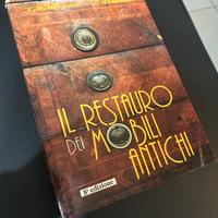 Il Restauro dei Mobili Antichi - C.H. Hayward