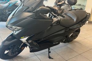 Yamaha TMAX 530 KEYLESS
