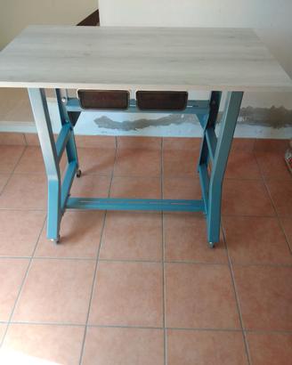Banchetto in ferro pesante 