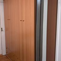 Armadio con specchio e cassetti