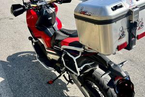 Honda XADV 750  Travel Edition
