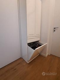 Mobile da bagno o disimpegno