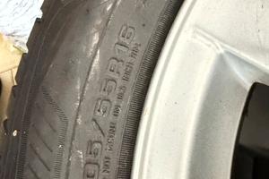 4 Gomme + Cerchi – Estate/Inverno – Quasi Nuove