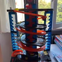 Mega garage Hot Wheels