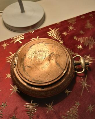 Posacenere vintage in rame a forma di orologio da 