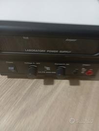 alimentatore da laboratorio