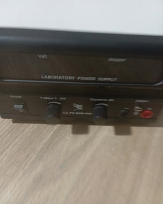 alimentatore da laboratorio