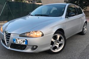 alfa romeo 147 1.6 twin-sparck GPL anno 2006