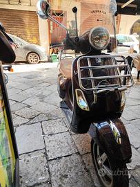 vespa 150 lx toonig anno 2010