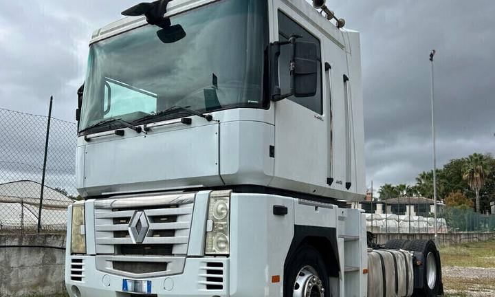 Renault Magnum Dxi 460 cambio autom freno veb-2008