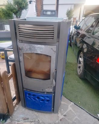 stufa pellet karmek 12kw