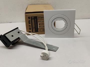 2 PEZZI DI FARETTO FORMA MULTIQUADRO 11 /005138