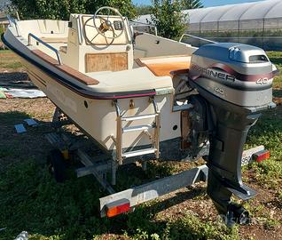 BARCA A MOTORE ELAN GT 450 FAMILY CON CARRELLO
