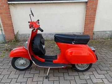 VESPA D'EPOCA 50 SPECIAL