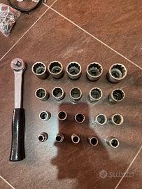 Cricchetto USAG 235 T 1/2 + bussole 10-32 mm