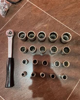 Cricchetto USAG 235 T 1/2 + bussole 10-32 mm