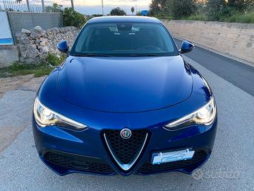 Alfa Romeo Stelvio 2.2 t Business Q4 190cv auto
