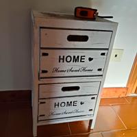 comodino con due cassetti profondi 