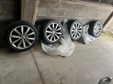 CERCHI 17 GOLF 7 CON GOMME