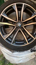 4 ruote con cerchi ,come da foto