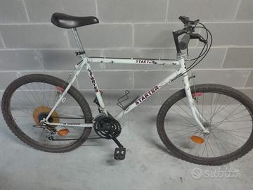 Bicicletta Mountain bike 