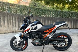 Duke 125 2020