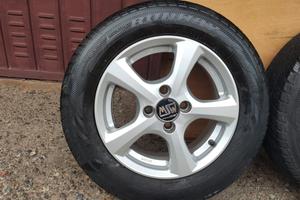 4 Gomme Invernali RUNWAY + 4 Cerchi in lega