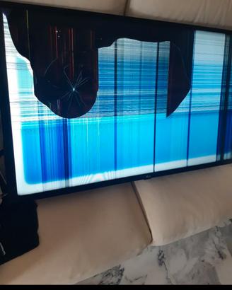 smart TV lg 43Lm6300pla display danneggiato 