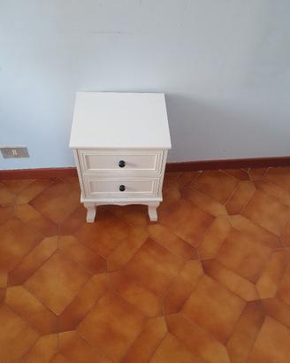 mobiletto per camera letto 