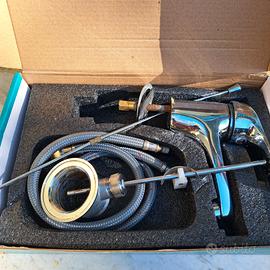 rubinetto miscelatore lavandino o bidet