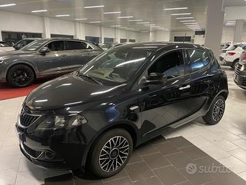 Lancia Ypsilon 1.0 FireFly 5 porte S&S Hybrid Plat