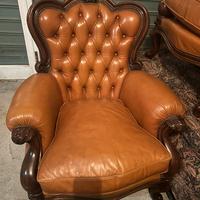 Salotto vera pelle stile chesterfield