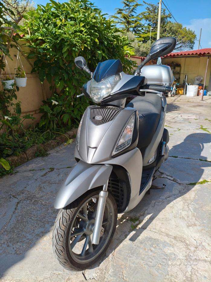 Motorcycle Kymco People 300 Gti Usato Kymco People 300 Usata In