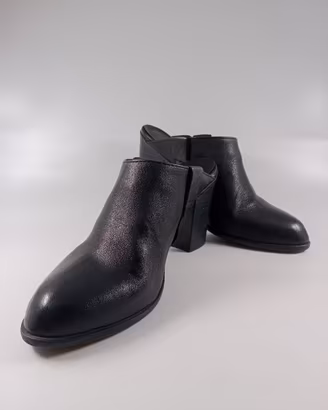 Zoccoli tacco alto in vera pelle neri n. 37